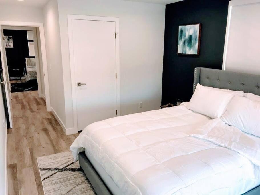 Spacious 4br Townhouse In Mid City - Wh-c2 Vakantiehuis